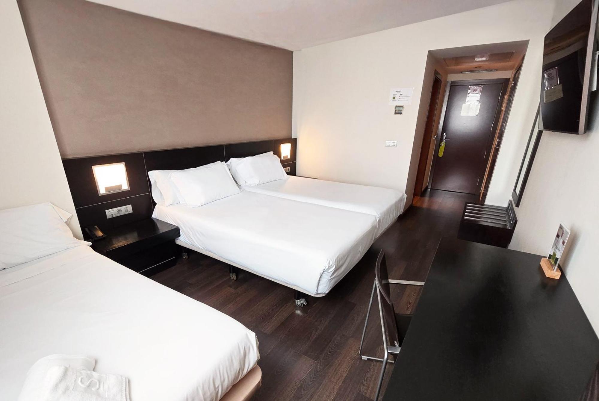 Chambre Lits Jumeaux avec Lit d’Appoint